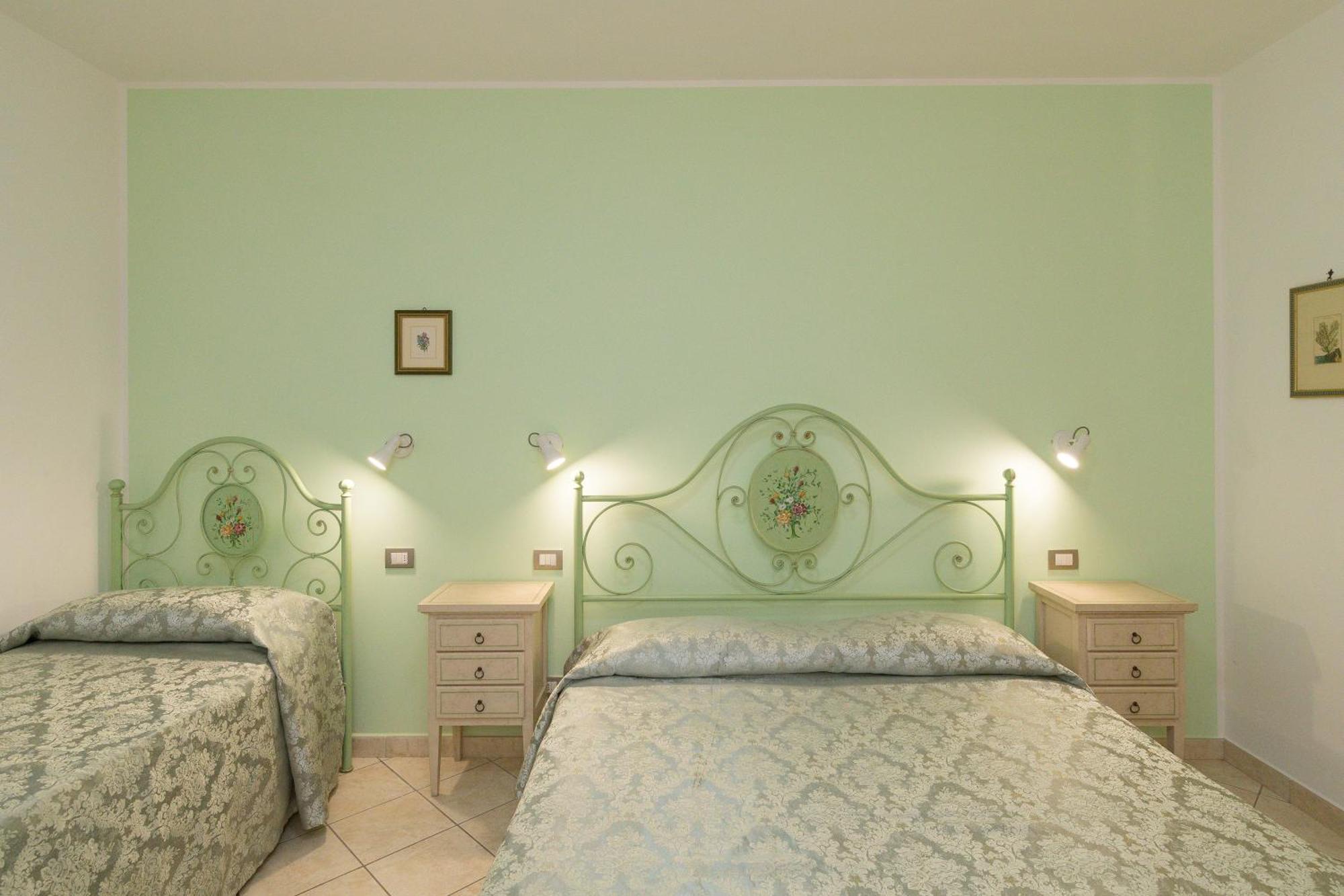 Il Girasole - Ginestra Villa Venturina Terme Bagian luar foto