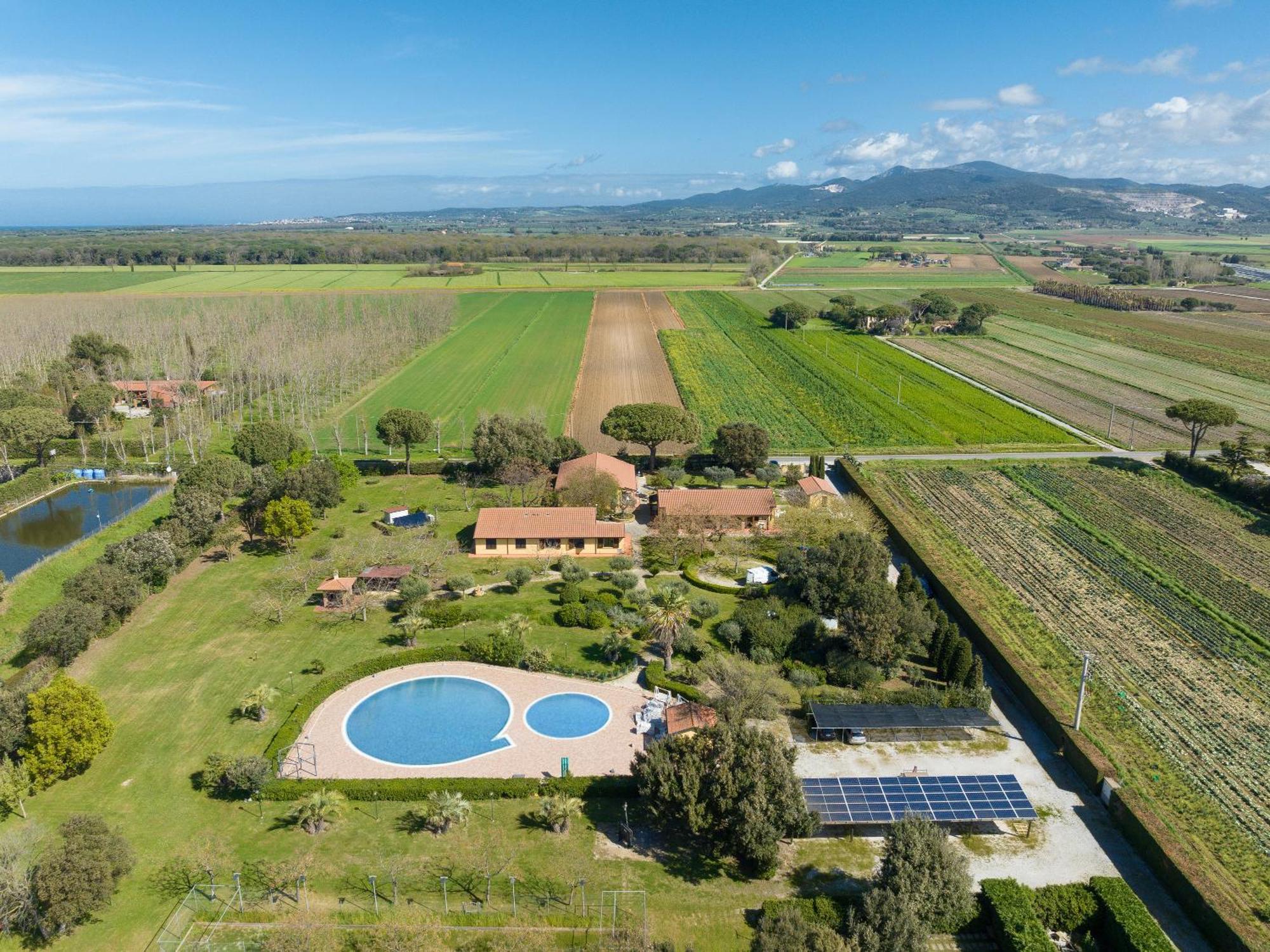 Il Girasole - Ginestra Villa Venturina Terme Bagian luar foto