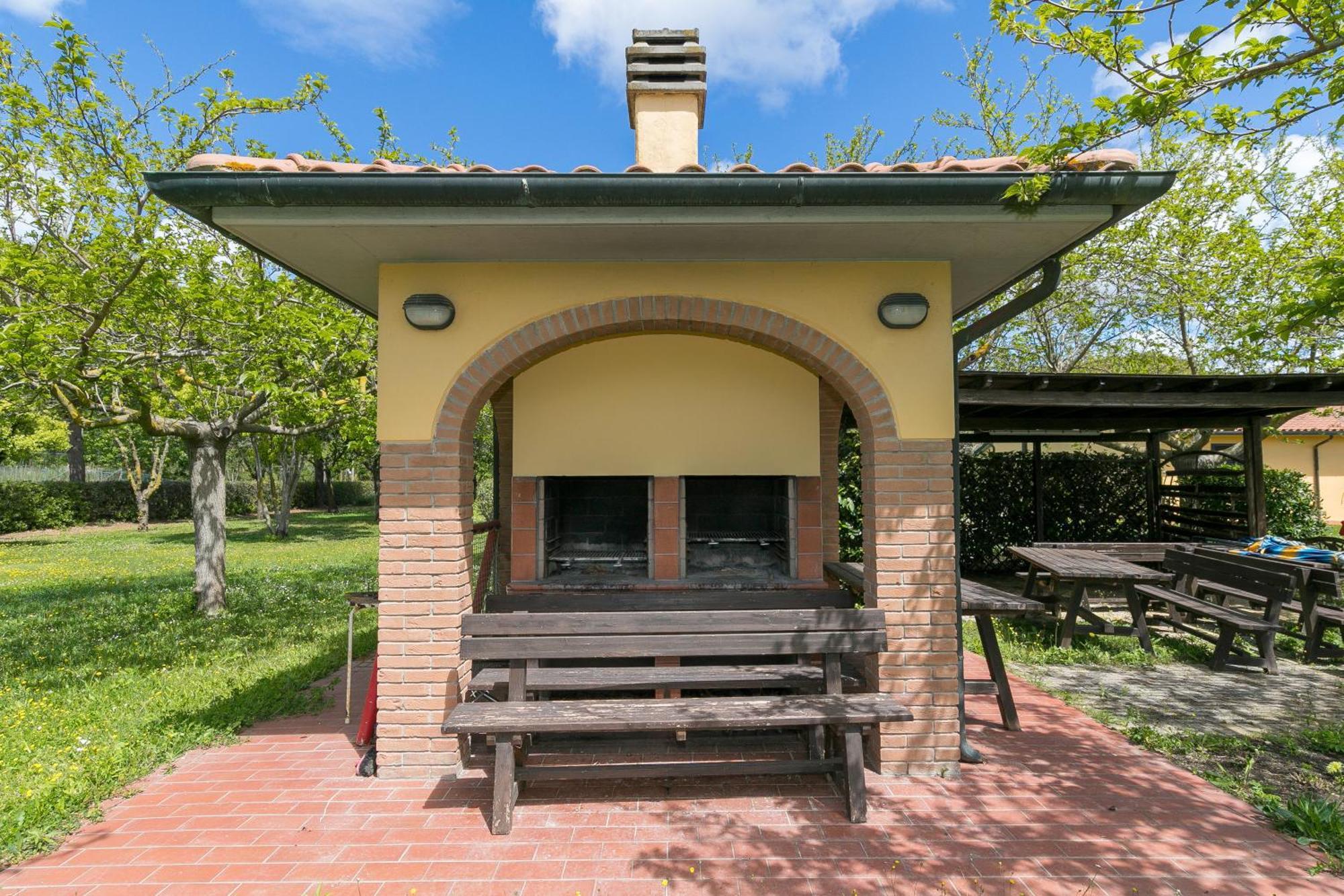 Il Girasole - Ginestra Villa Venturina Terme Bagian luar foto